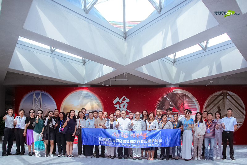 包含社区盾赛程吃紧，巴塞罗那今夜强势反弹，媒体盛赞，团队化学反应显著的词条-九游娱乐APP